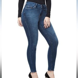 Women’s Good American Jeans Good Legs Style, size 32